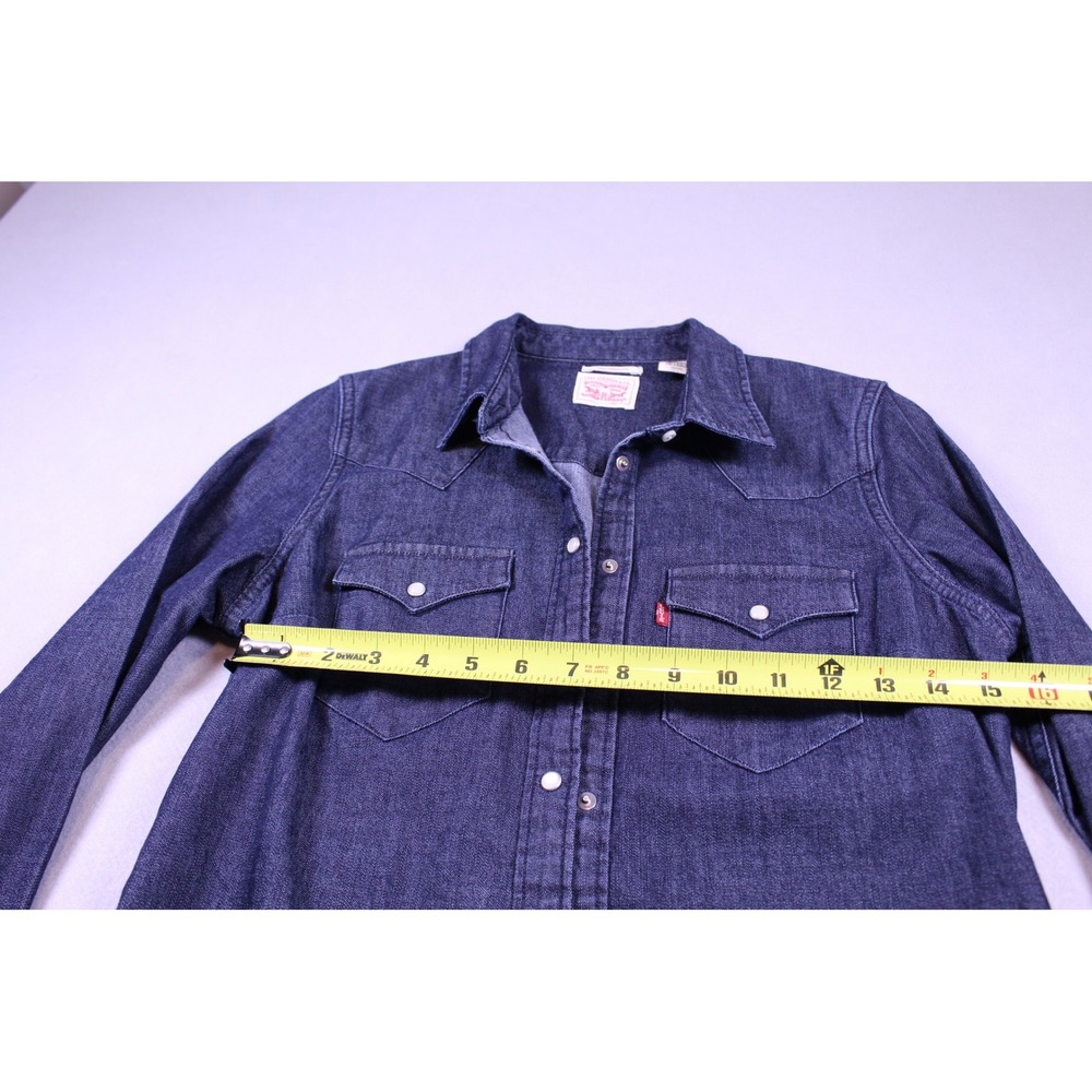 Levis Womens Tailored Fit Western Denim Shirt Dark Wash Pearl Snap Small - Picture 2 of 6